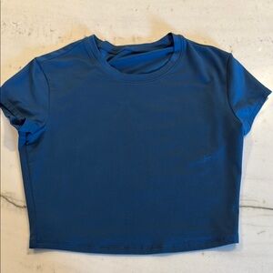 ALO Yoga Teal Cropped Fitted T-Shirt